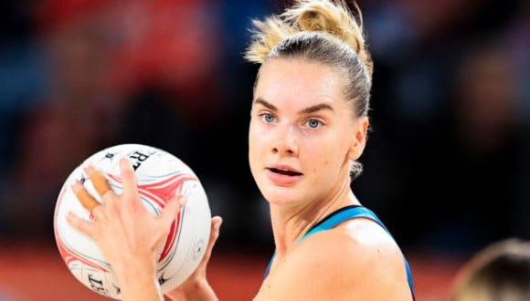 Super Netball star Kiera Austin on court